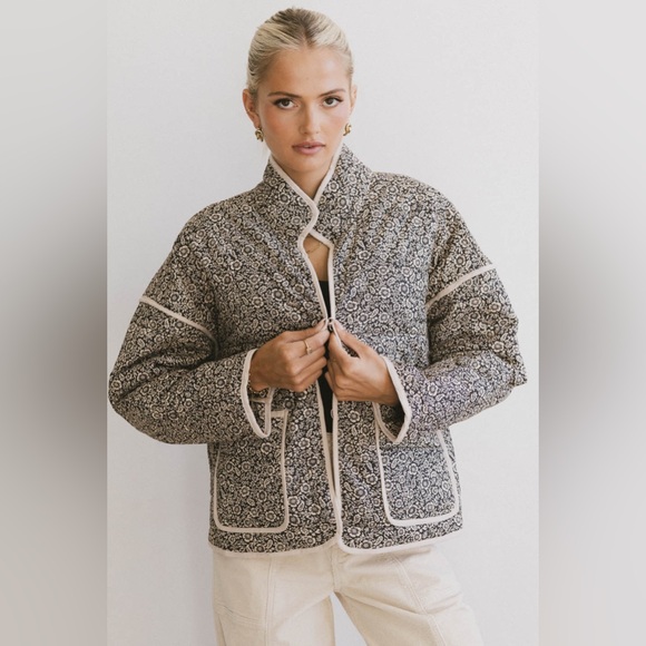 Entro Floral Cotton Quilted Jacket with Patch Pockets | Size Medium - Picture 2 of 10